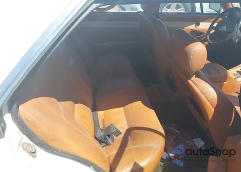 1985 Maserati Quattroporte z USA, uszkodzony, nr VIN ZAMBC1103FA305124